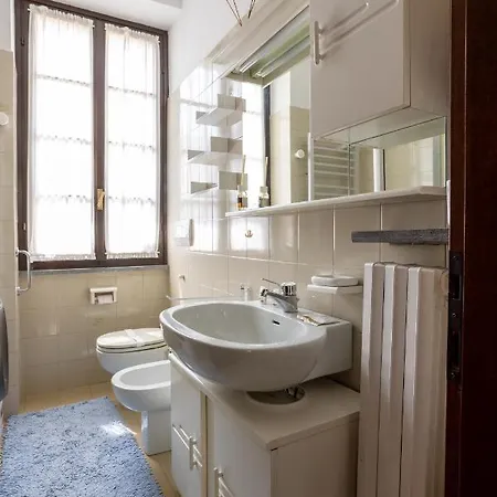 Lungo - Self Check-in E Wi-fi In Centro Арона